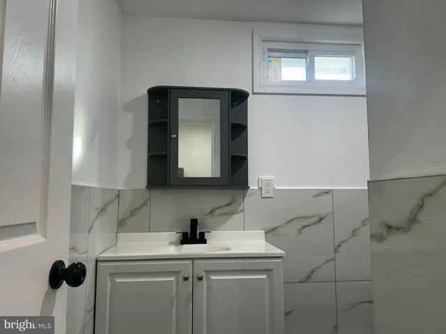 $1,300 | 222 West Patterson Street, Unit 2, Lansford, PA 18232