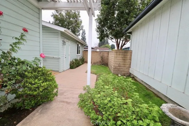 $394,600 | 2544 Forest Lake, Unit 20, Santa Ana, CA 92705