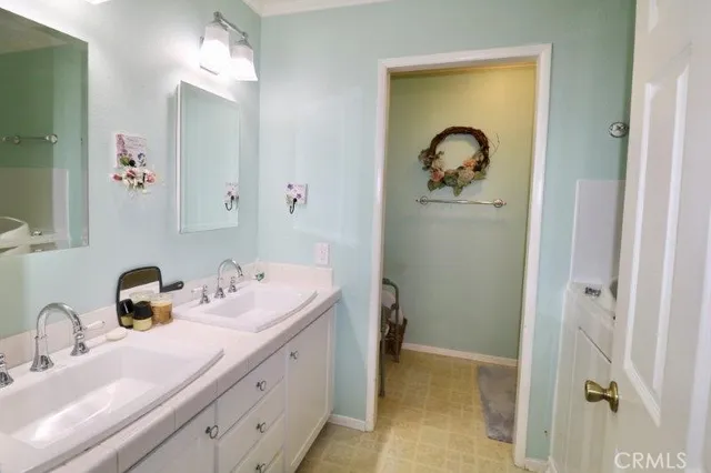 $394,600 | 2544 Forest Lake, Unit 20, Santa Ana, CA 92705