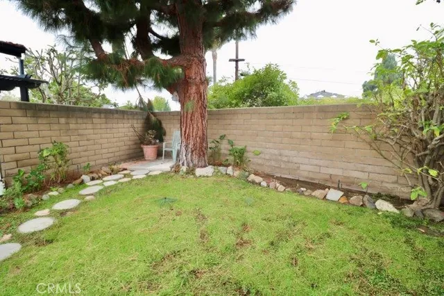 $394,600 | 2544 Forest Lake, Unit 20, Santa Ana, CA 92705