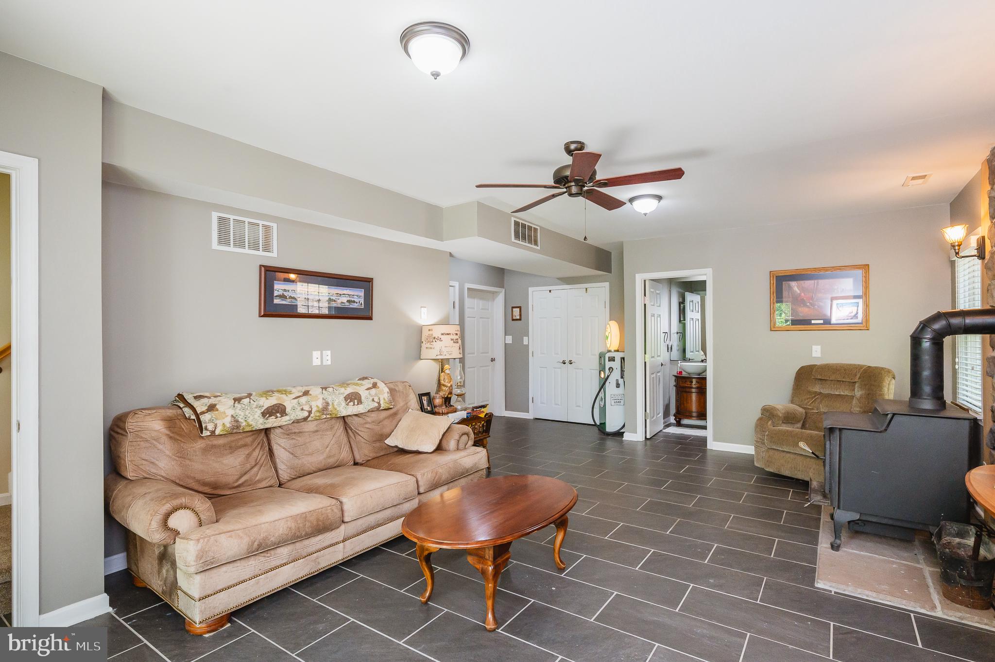 16400 Falls Road Monkton, MD 21111 - Photo 22 of 44 Lower-level living