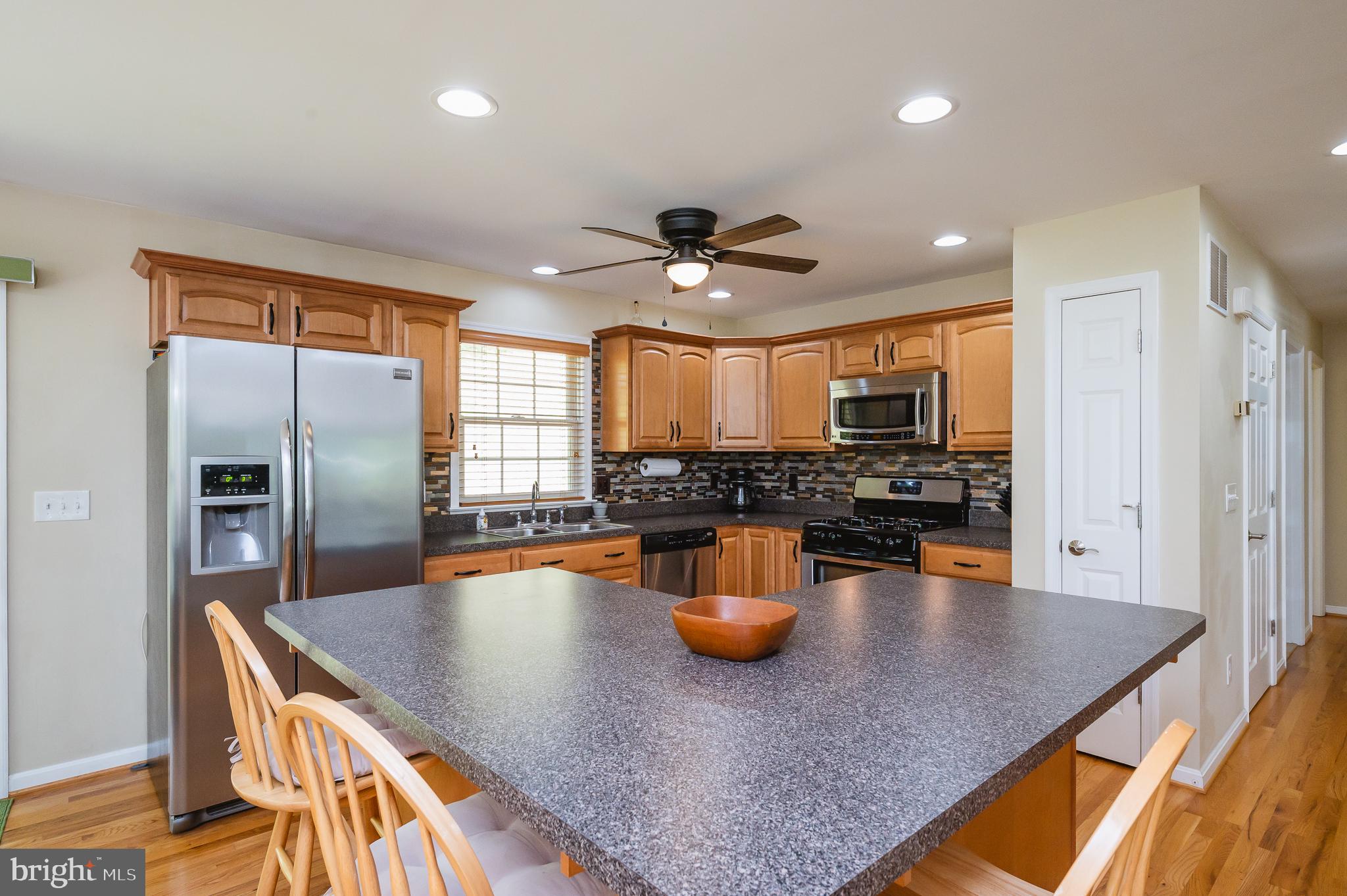 16400 Falls Road Monkton, MD 21111 - Photo 10 of 44 Room for Barstools
