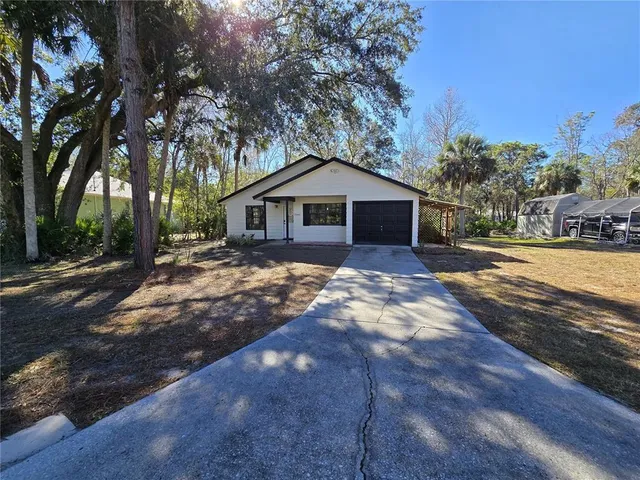 $1,850 | 11140 West Thoreau Place, Crystal River, FL 34428