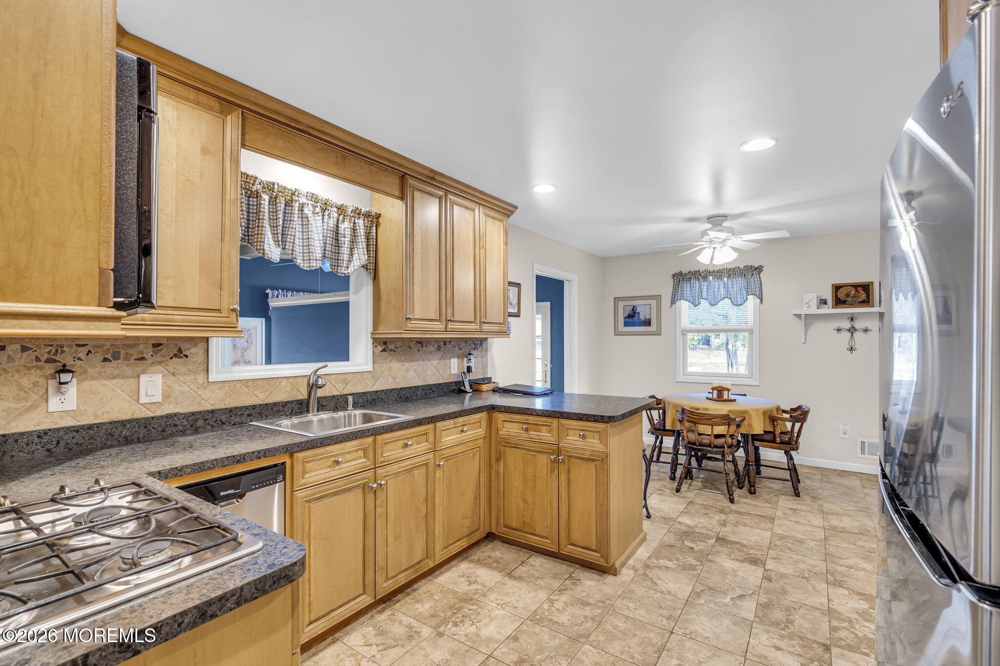 307 Clearstream Road Jackson, NJ 08527 - Photo 12 of 34 15-web-or-mls-015_dsc07231_16