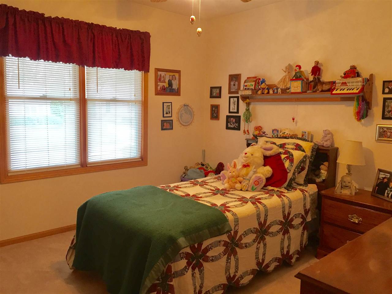 127 Cahokia Road Marquette Heights, IL 61554 - Photo 8 of 19 Gallery Image 8