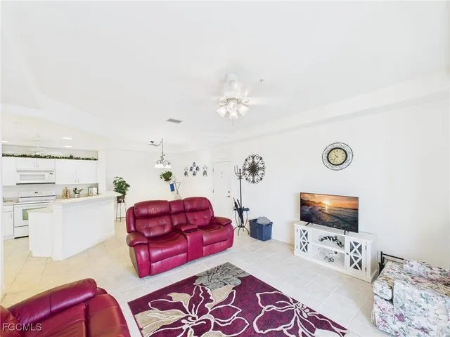 $199,000 | 1518 Southwest 50th Street, Unit 303, Cape Coral, FL 33914