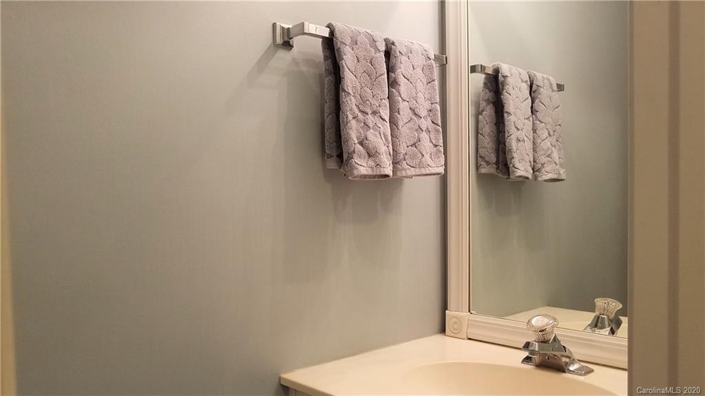 18008 Bluff Inlet Road, Unit 62 Cornelius, NC 28031 - Photo 36 of 48 Gallery Image 36
