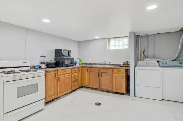 $260,000 | 7204 Schneider Avenue, Hammond, IN 46323