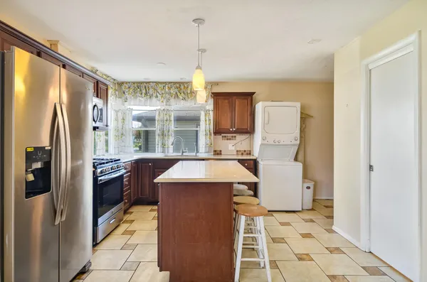 $260,000 | 7204 Schneider Avenue, Hammond, IN 46323