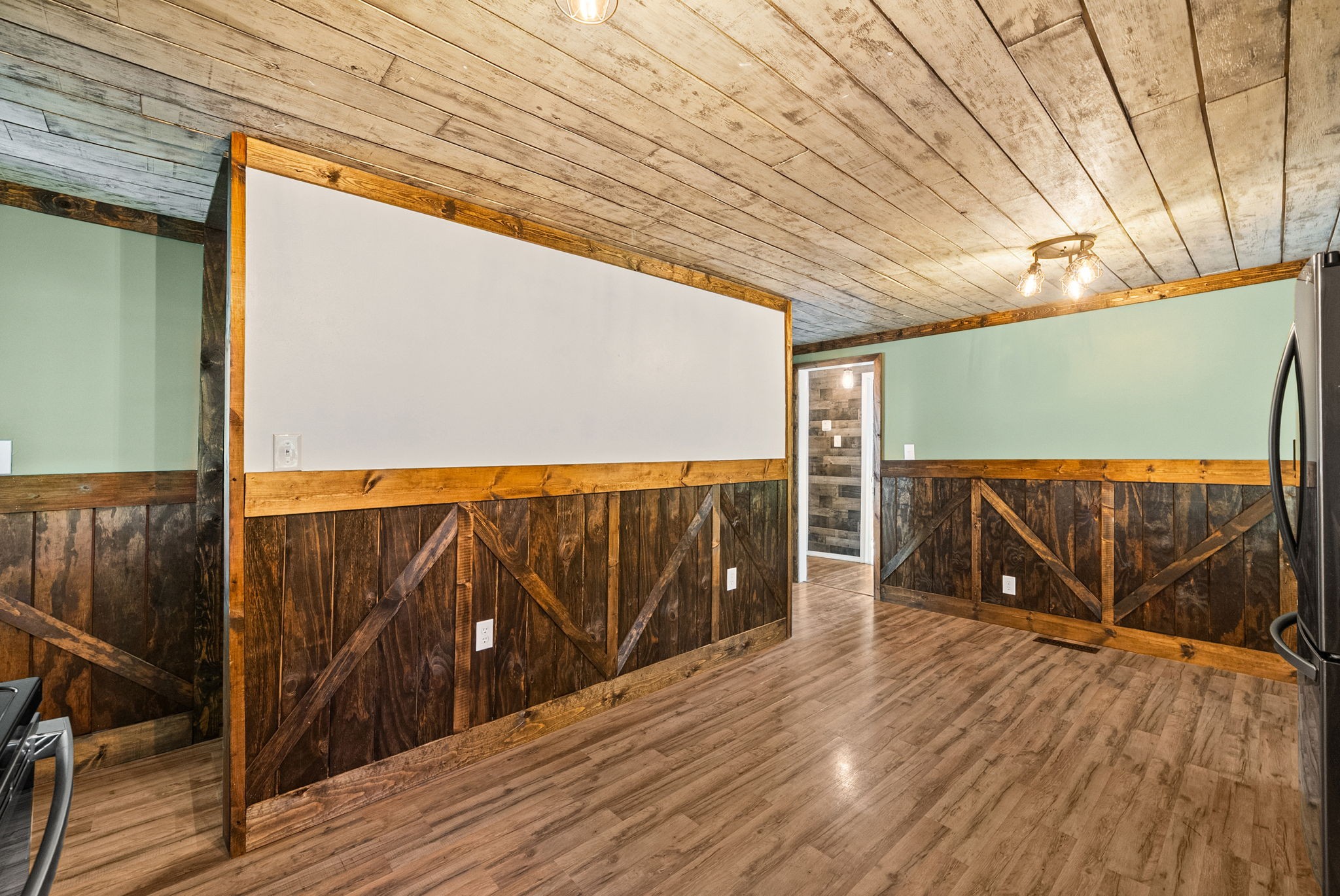 59 Perry Street Cadiz, KY 42211 - Photo 10 of 32 a view of a balcony