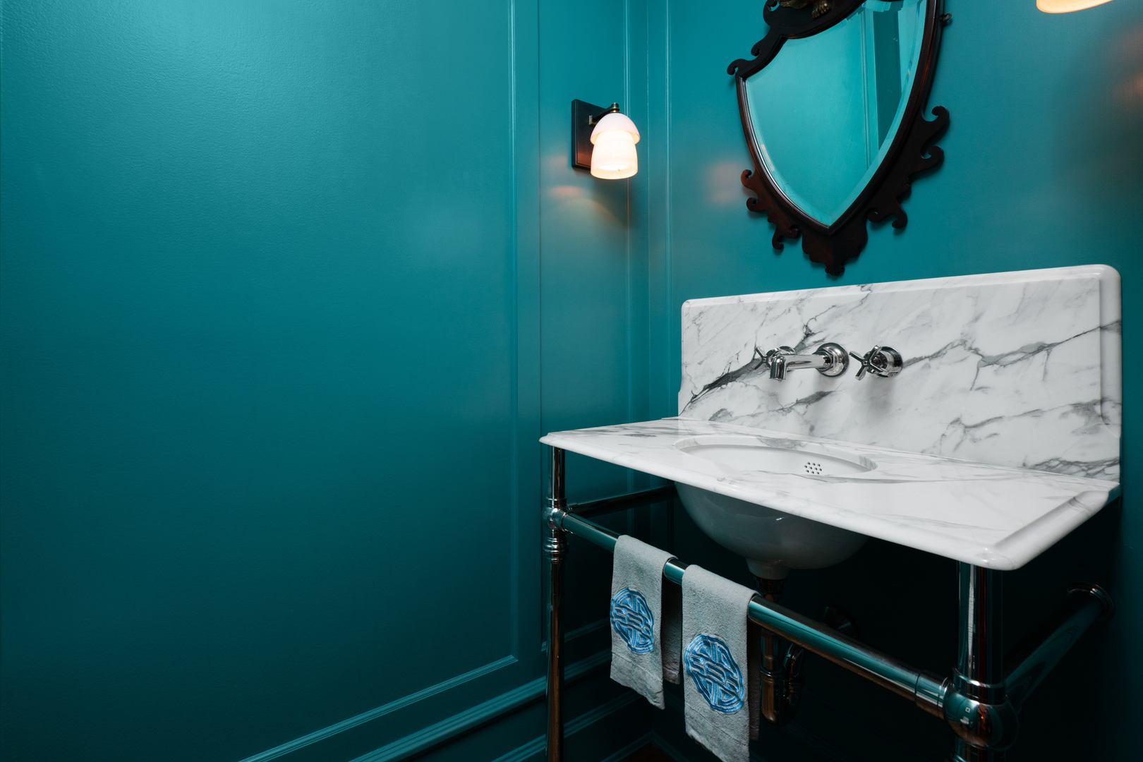 1235 North Astor Street, Unit 2S Chicago, IL 60610 - Photo 18 of 21 a bathroom with a sink and mirror