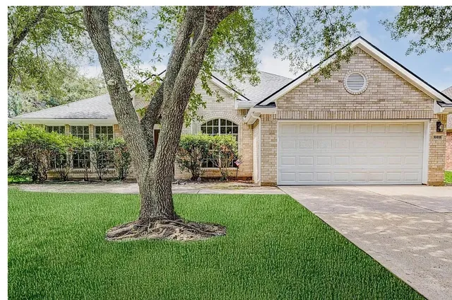 $2,600 | 10615 Indian Paintbrush Lane, Houston, TX 77095