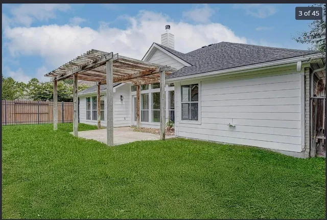 $2,600 | 10615 Indian Paintbrush Lane, Houston, TX 77095