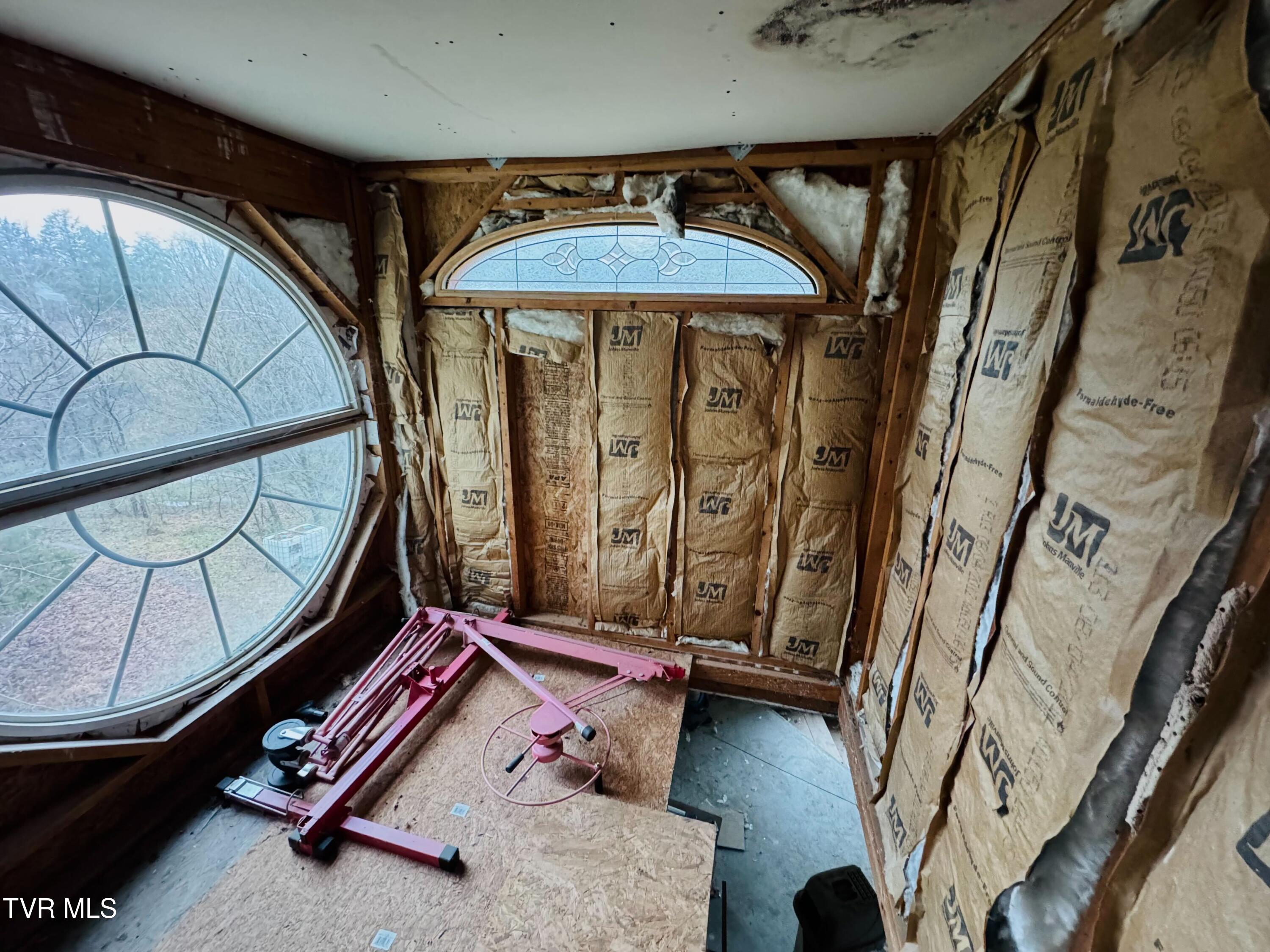 115 Old Cemetery Road Greeneville, TN 37745 - Photo 3 of 17 IMG_6602