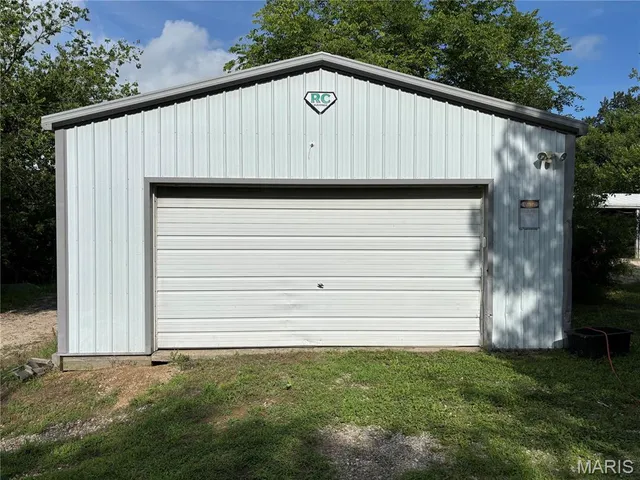 $150,000 | 15133 Newbern Road, Dow, IL 62022