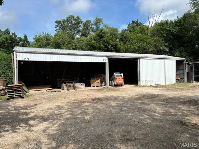 $150,000 | 15133 Newbern Road, Dow, IL 62022