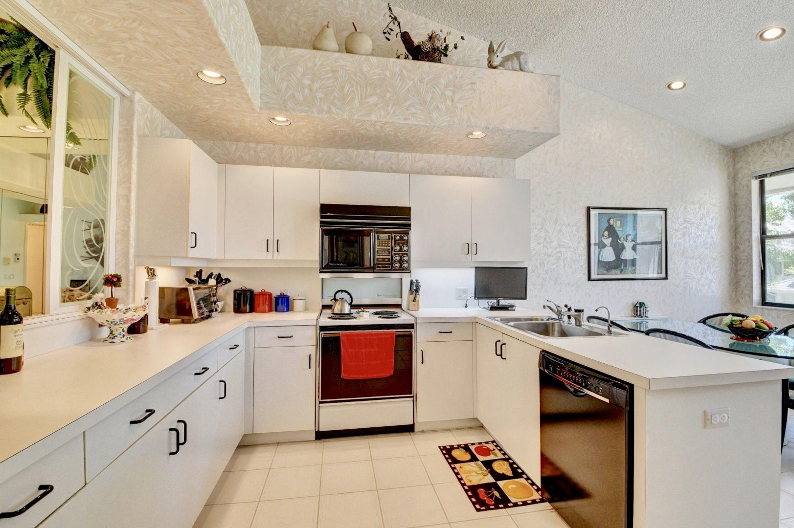 17573 Ashbourne Lane, Unit B Boca Raton, FL 33496 - Photo 13 of 36 fullsizeoutput_141a