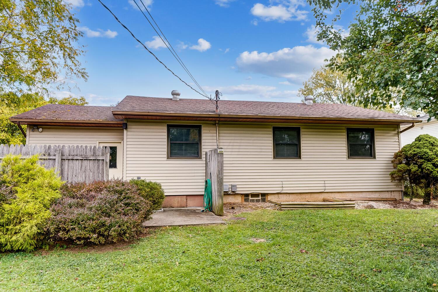6507 Faircrest Road Columbus, OH 43229 - Photo 26 of 30 50042943-027_web