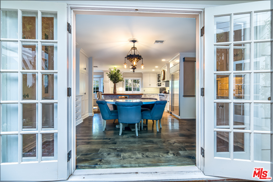 4179 Valley Meadow Road Encino, CA 91436 - Photo 14 of 49 Gallery Image 14