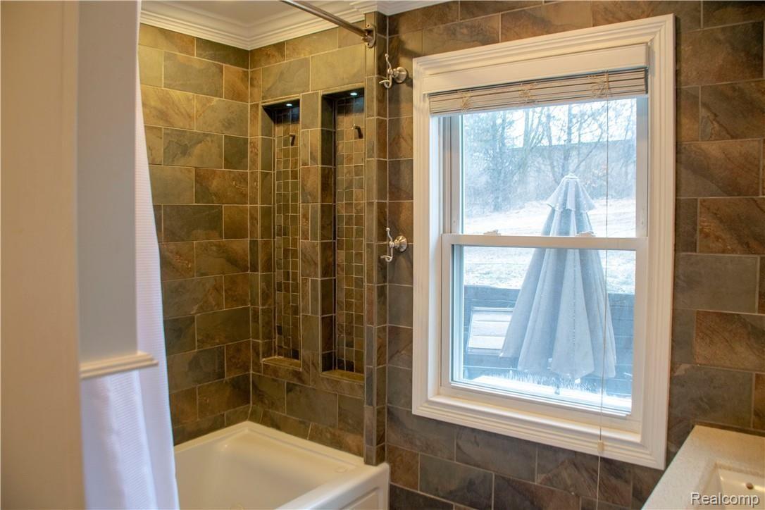1511 East Dryden Road Metamora, MI 48455 - Photo 21 of 34 DSC_0062.jpg