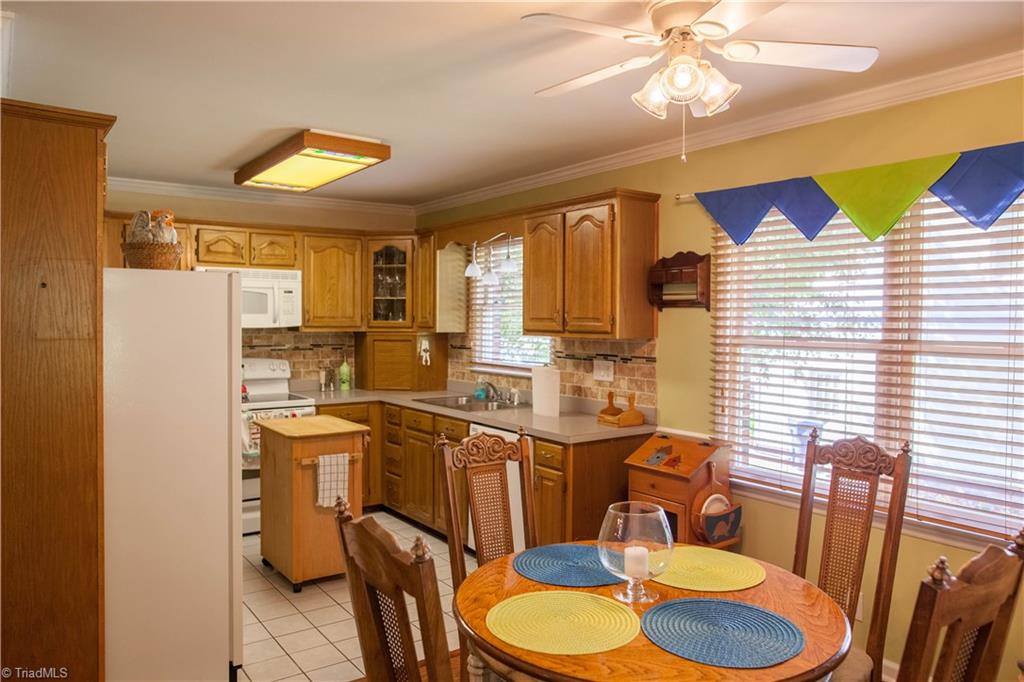 721 Guilford Road Jamestown, NC 27282 - Photo 12 of 29 Gallery Image 12