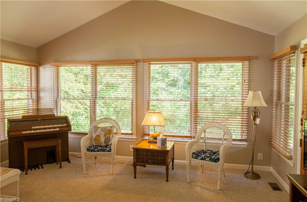 721 Guilford Road Jamestown, NC 27282 - Photo 14 of 29 Gallery Image 14