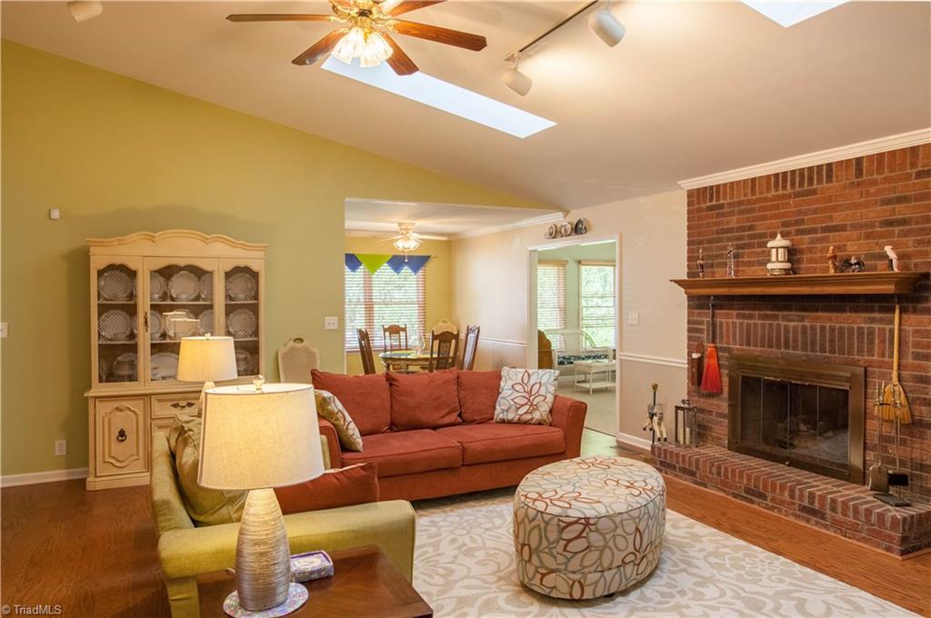 721 Guilford Road Jamestown, NC 27282 - Photo 9 of 29 Gallery Image 9