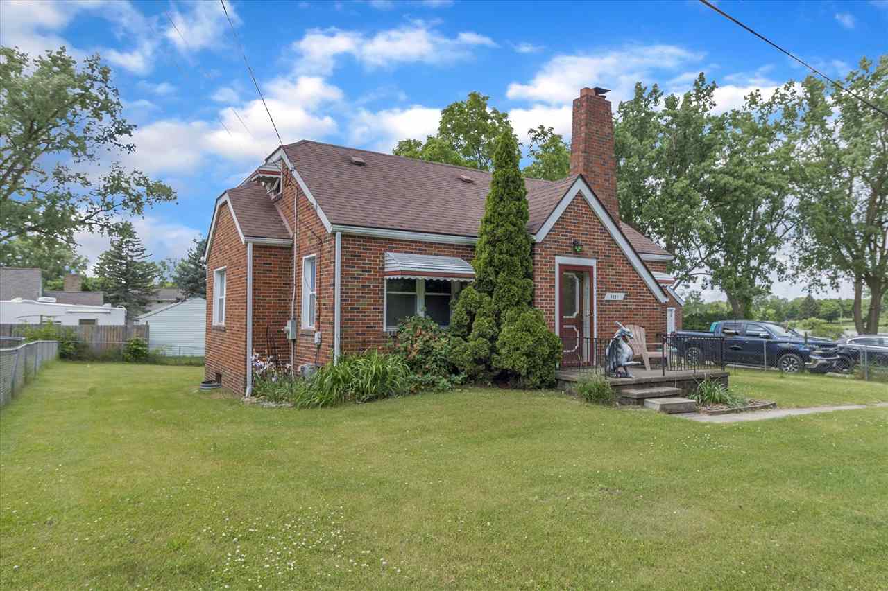 4225 Branch Road Flint, MI 48506 - Photo 2 of 68 50078151-1.JPG