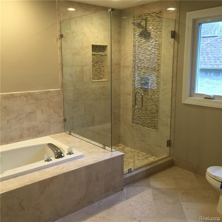 3651 Nesting Ridge Drive Rochester Hills, MI 48309 - Photo 7 of 26