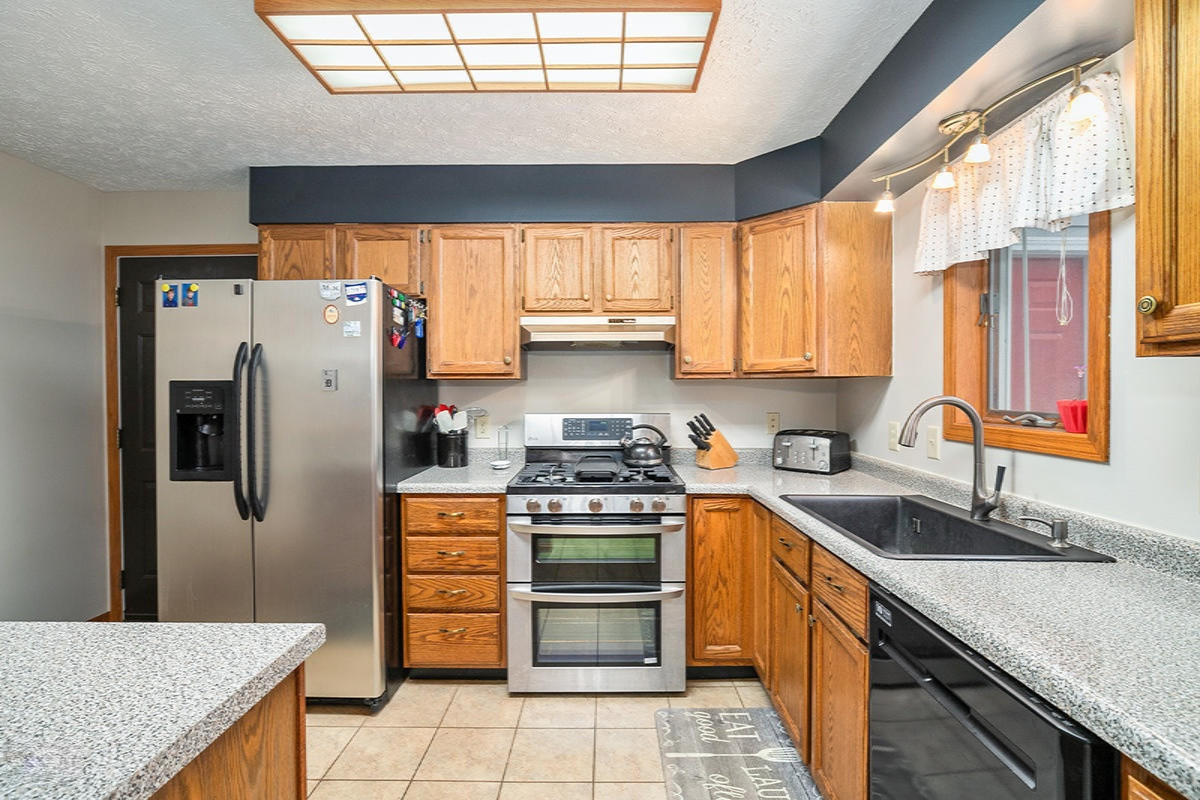 2818 Hamilton Road Battle Creek, MI 49017 - Photo 5 of 25 Stainless