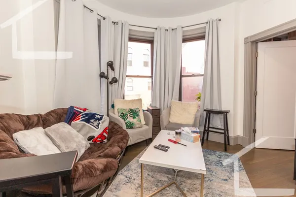 $5,000 | 11 Belvidere Street, Unit 2, Boston, MA 02115