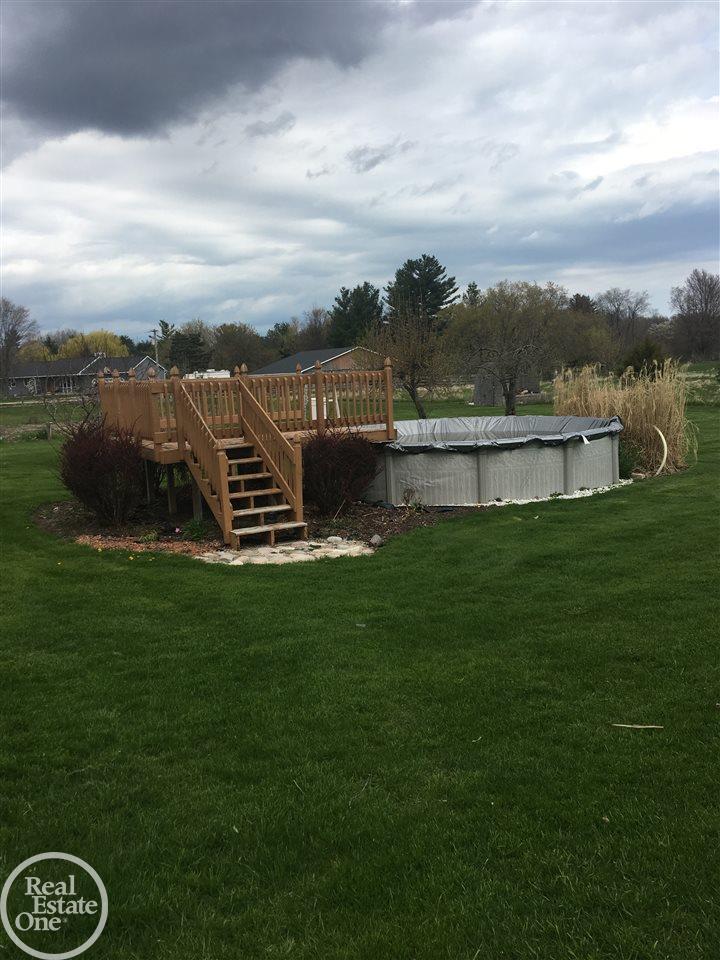 8346 Vincent Road Jeddo, MI 48032 - Photo 4 of 45 31379116-3.JPG