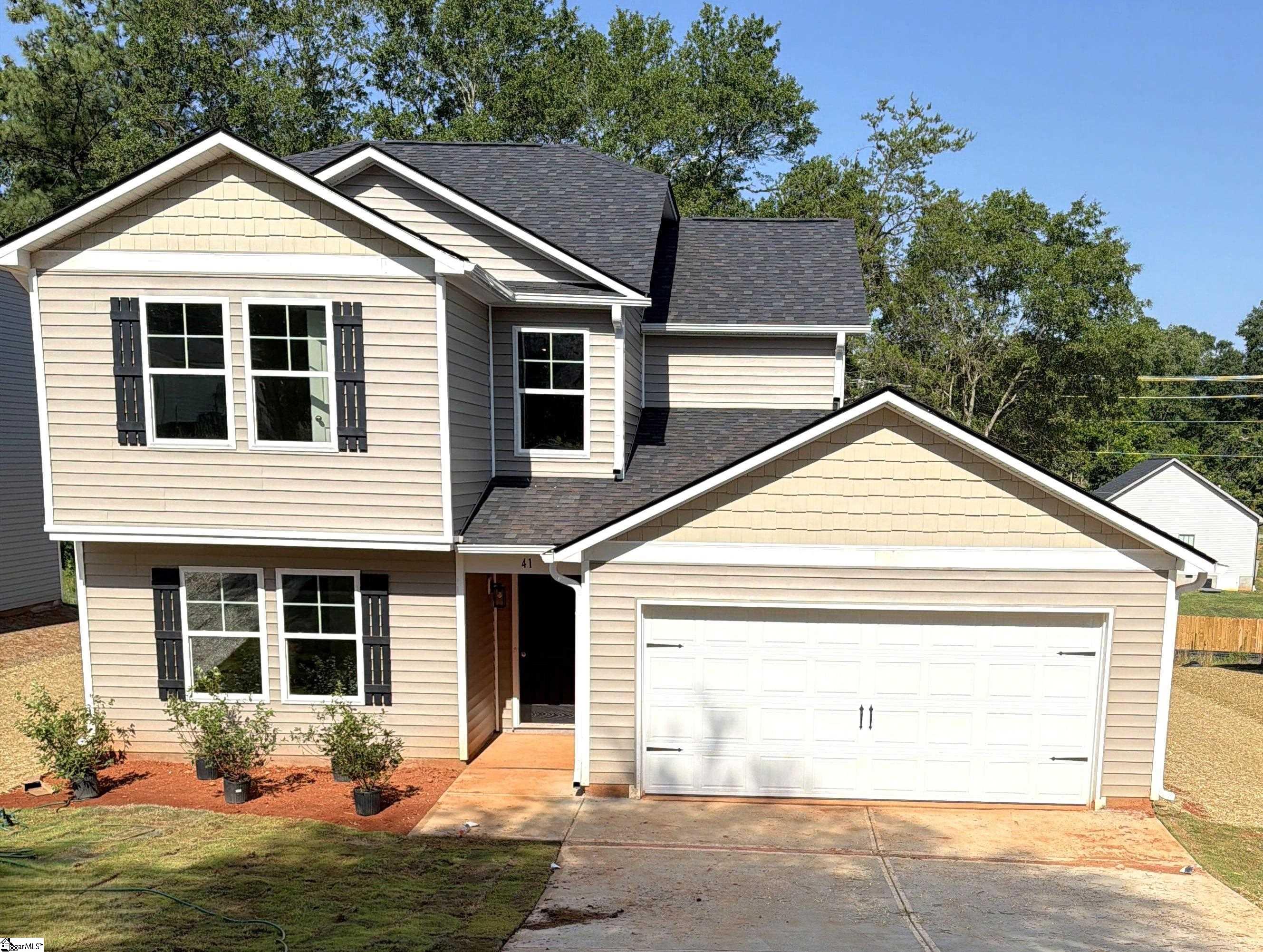 41 Campbell Street Duncan, SC 29334 - Photo 1 of 12