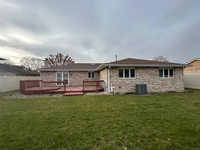 $256,500 | 18539 Country Lane, Lansing, IL 60438