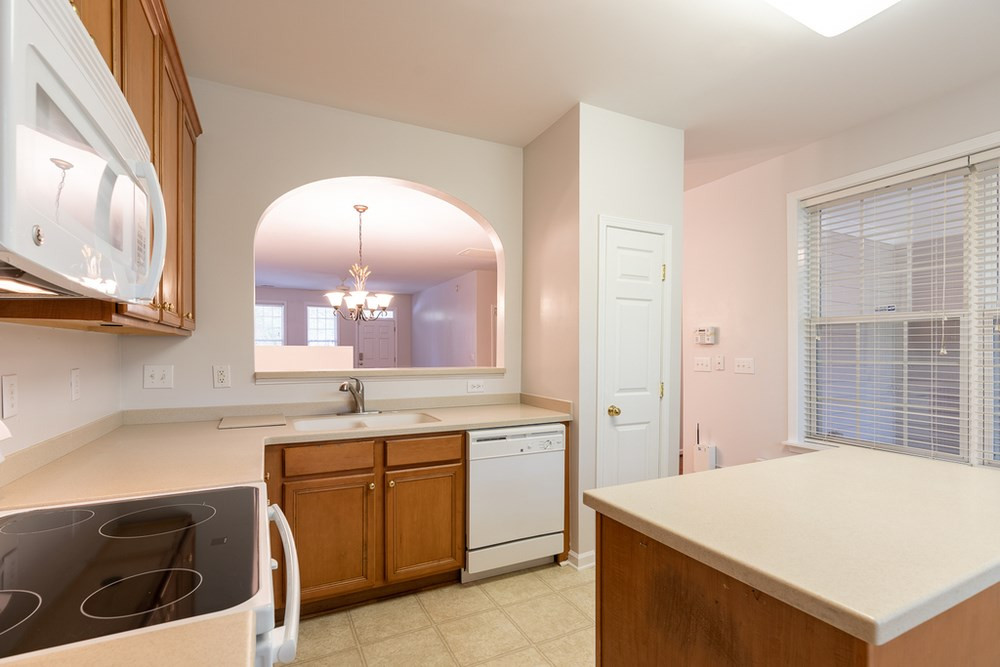 10322 Dapping Drive Raleigh, NC 27614 - Photo 12 of 30 Kitchen