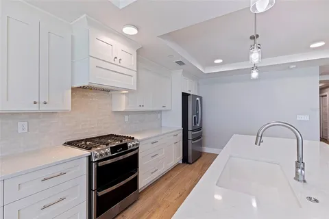 $2,725,000 | 14048 Gulf Boulevard, Unit 302, Madeira Beach, FL 33708