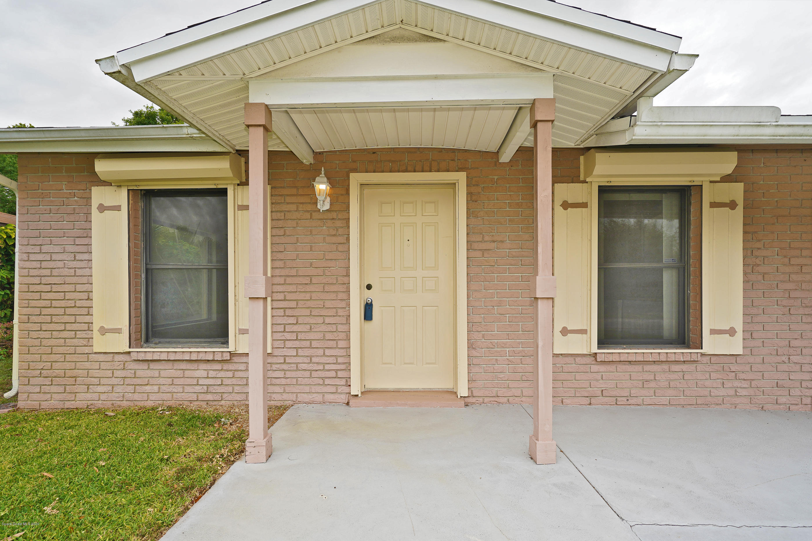 2880 Lancaster Road Melbourne, FL 32935 - Photo 2 of 18 2880 Lancaster Rd-10