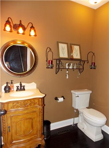 2830 Burgess Gower Road Springfield, TN 37172 - Photo 16 of 20 Guest Half Bath Conveniently located and tastefully decorated.