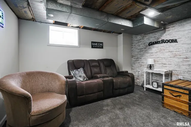 $179,000 | 1503 State Street, Pekin, IL 61554