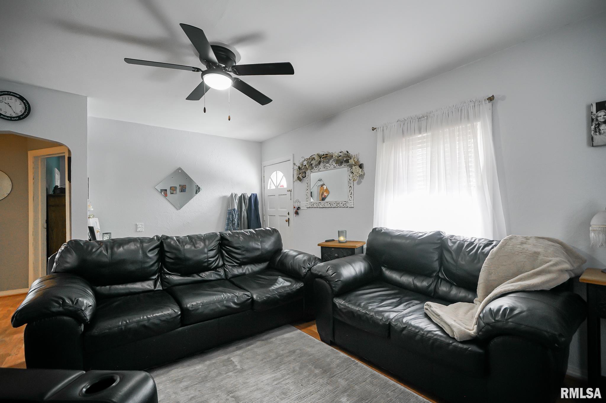 1503 State Street Pekin, IL 61554 - Photo 3 of 35