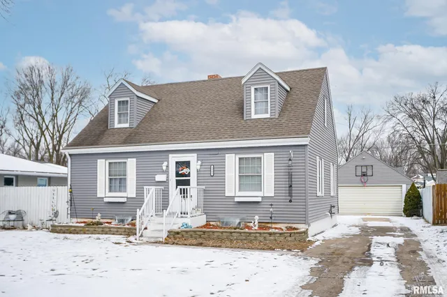 $179,000 | 1503 State Street, Pekin, IL 61554