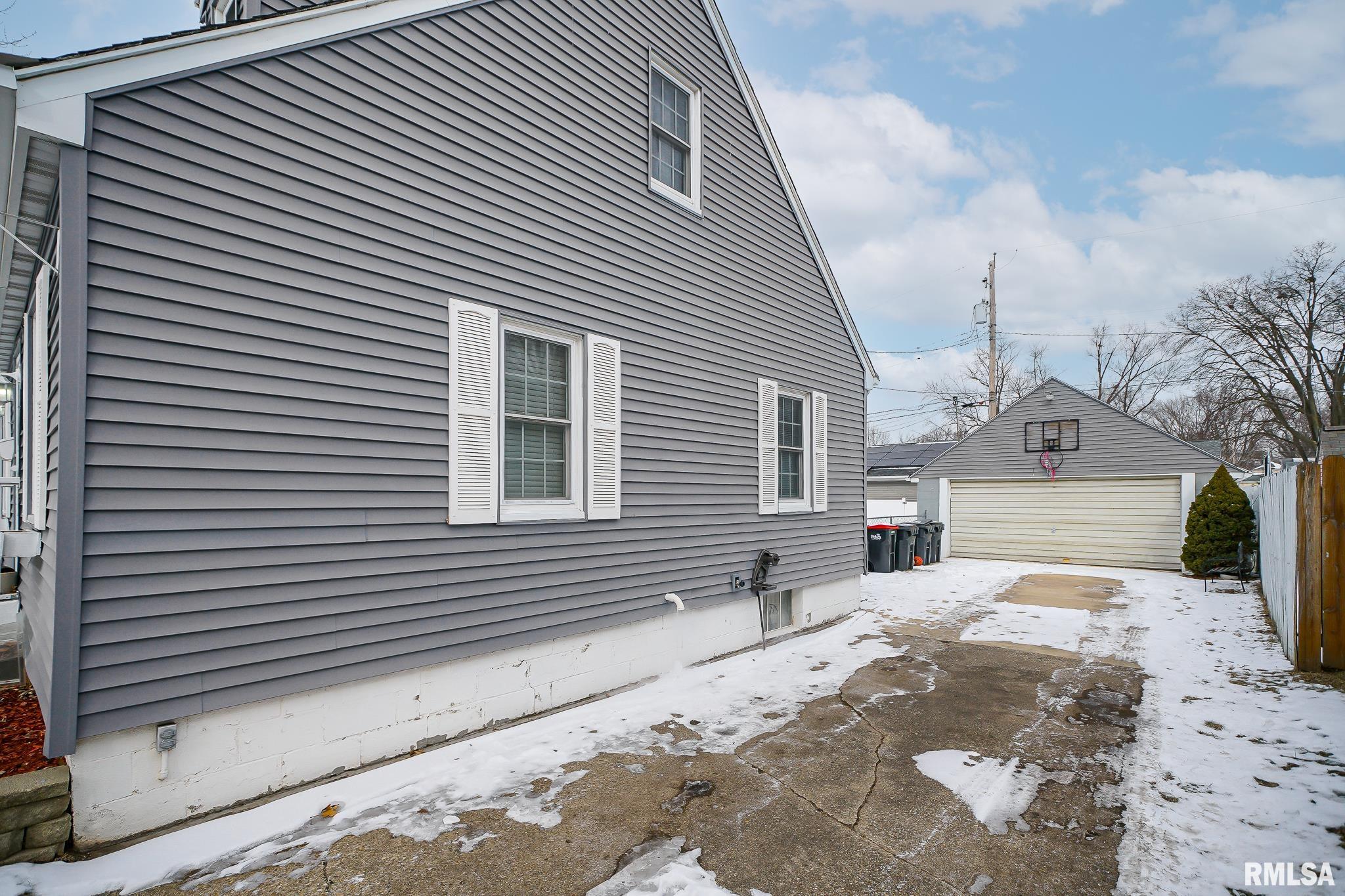 1503 State Street Pekin, IL 61554 - Photo 33 of 35