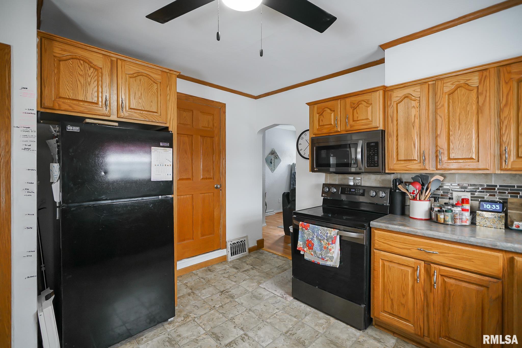 1503 State Street Pekin, IL 61554 - Photo 7 of 35