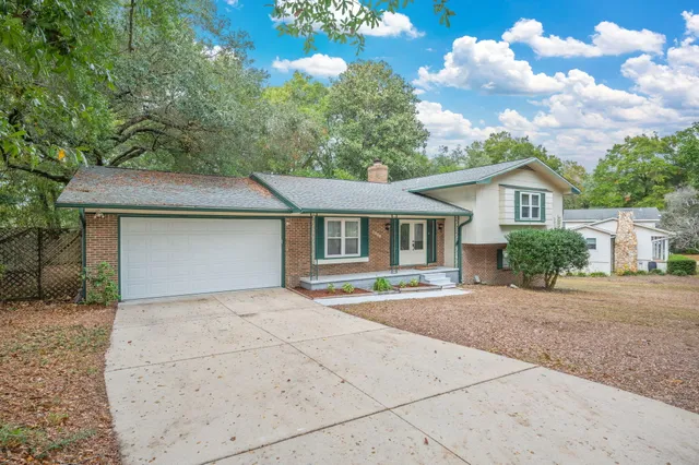 $465,000 | 2401 Roberts Drive, Niceville, FL 32578