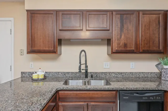 $465,000 | 2401 Roberts Drive, Niceville, FL 32578