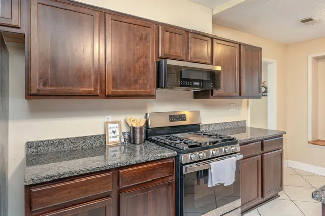 $465,000 | 2401 Roberts Drive, Niceville, FL 32578