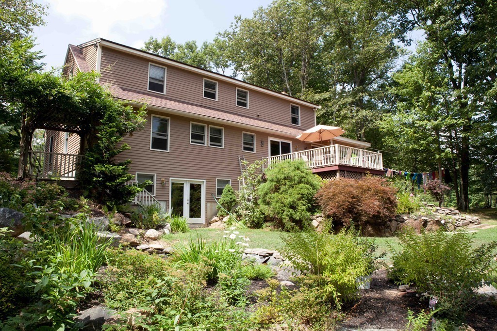 125 Gardner Road Hubbardston, MA 01452 - Photo 3 of 25 Gallery Image 3
