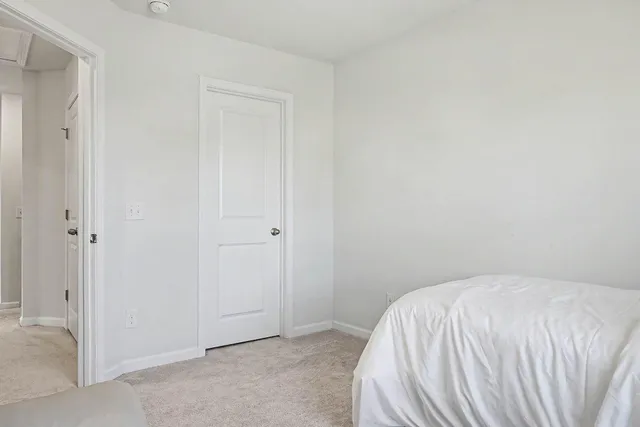 $400,000 | 211 Daniels Creek Circle, Goose Creek, SC 29445