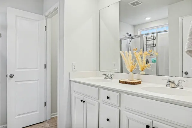 $400,000 | 211 Daniels Creek Circle, Goose Creek, SC 29445