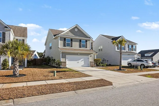 $400,000 | 211 Daniels Creek Circle, Goose Creek, SC 29445